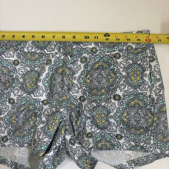 J.crew Chino Patterned Womens  Shorts size 6 - Picture 9 of 10